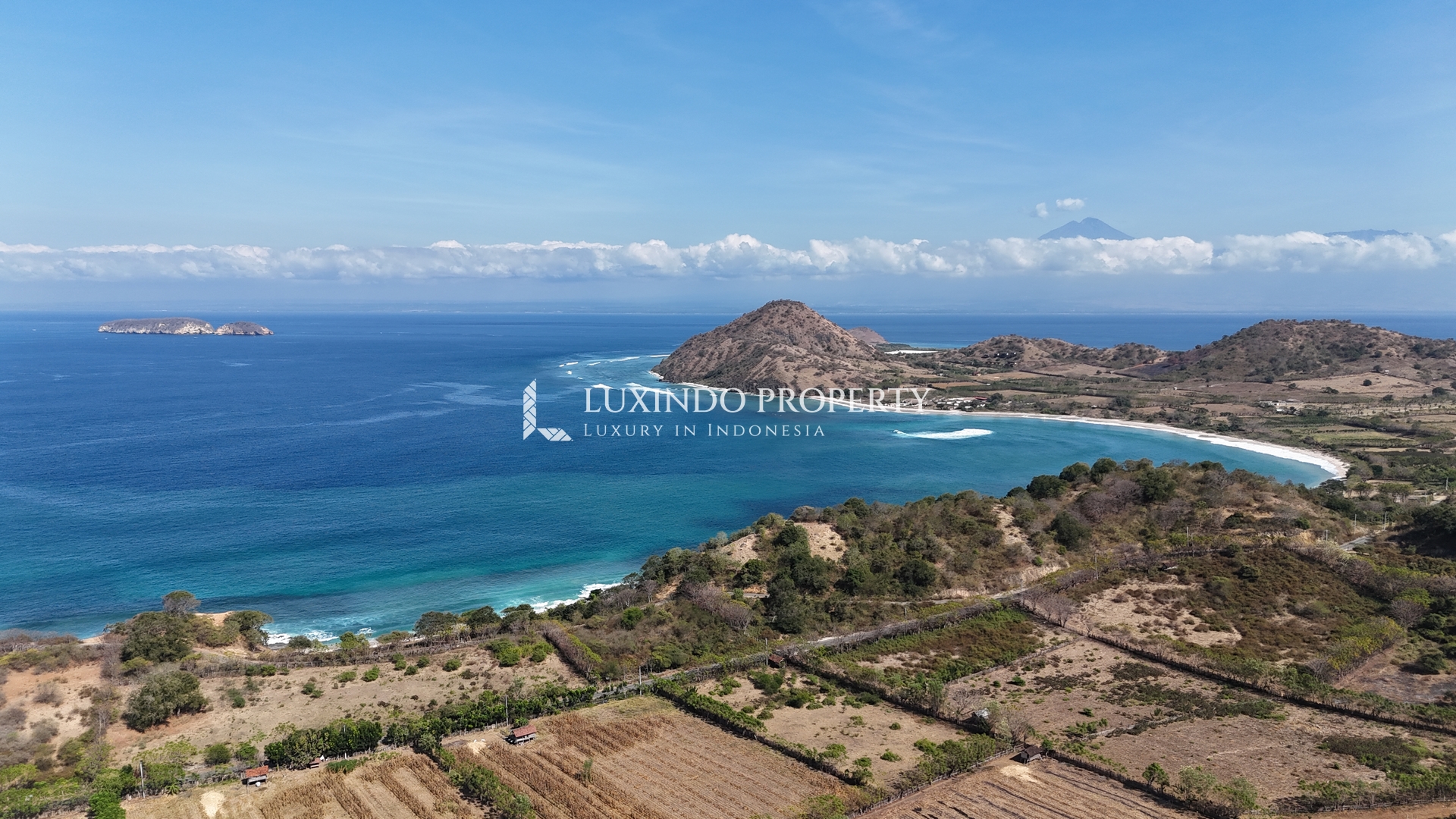 KERTASARI - OCEAN-VIEW LAND WITH BEACH ACCES, WEST SUMBAWA (FHL584)
